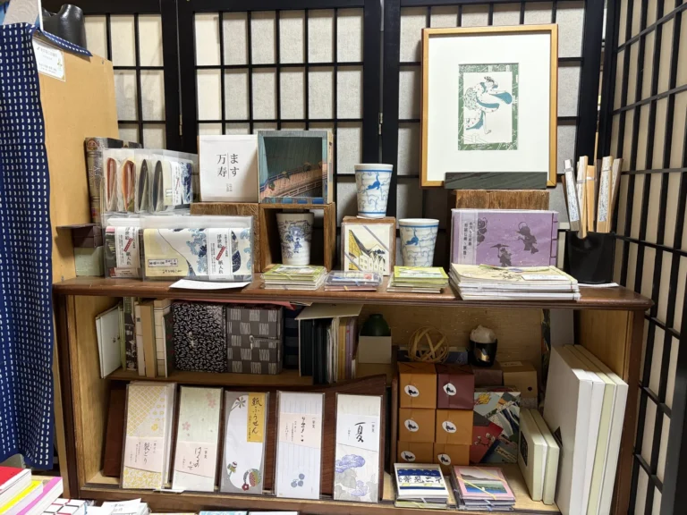 Printing at the workbench, Takahashi Kobo